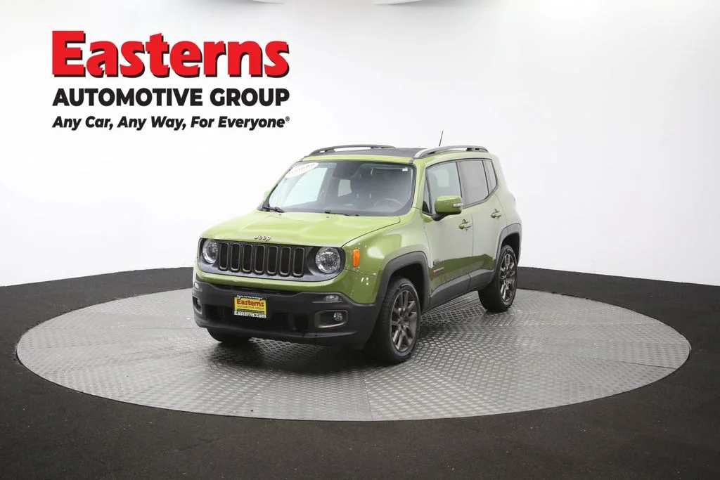 Used 2016 Green Jeep Latitude image 58