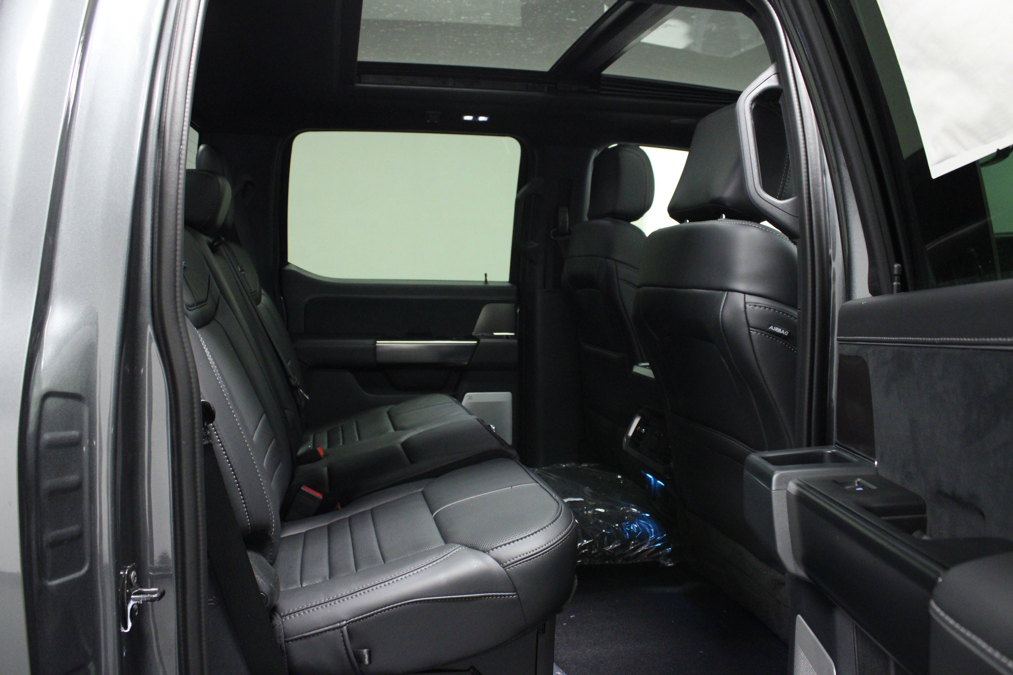 New 2026 Carbonized Gray Metallic Ford Platinum image 15
