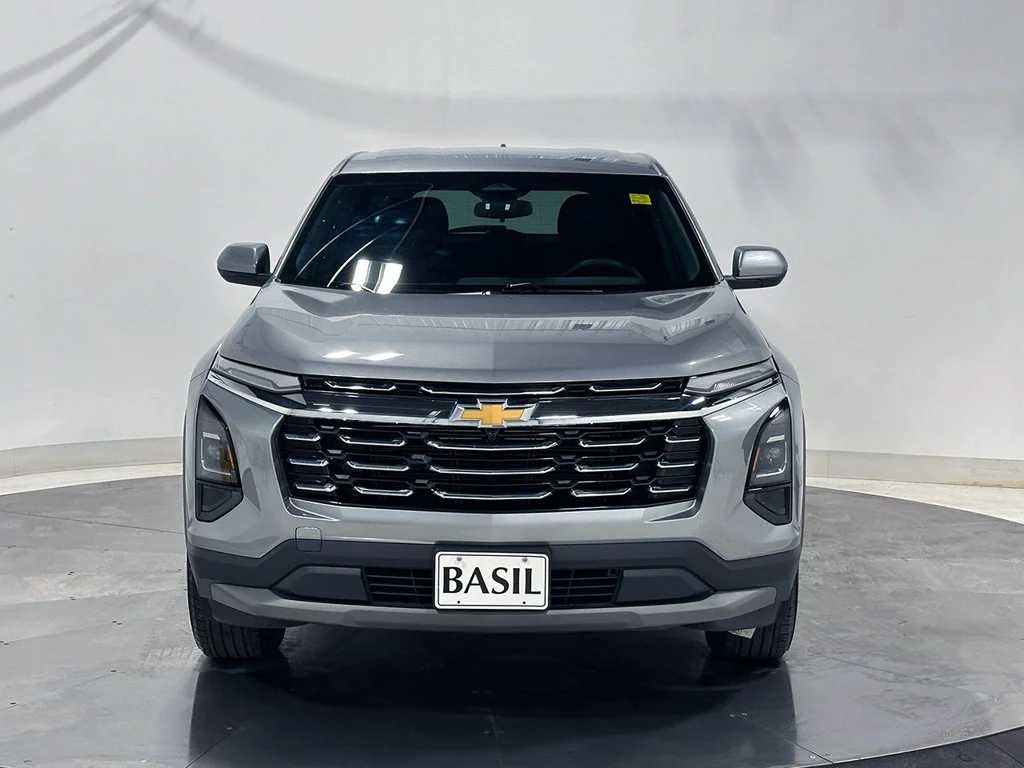 Used 2025 Gray Chevrolet LT image 9