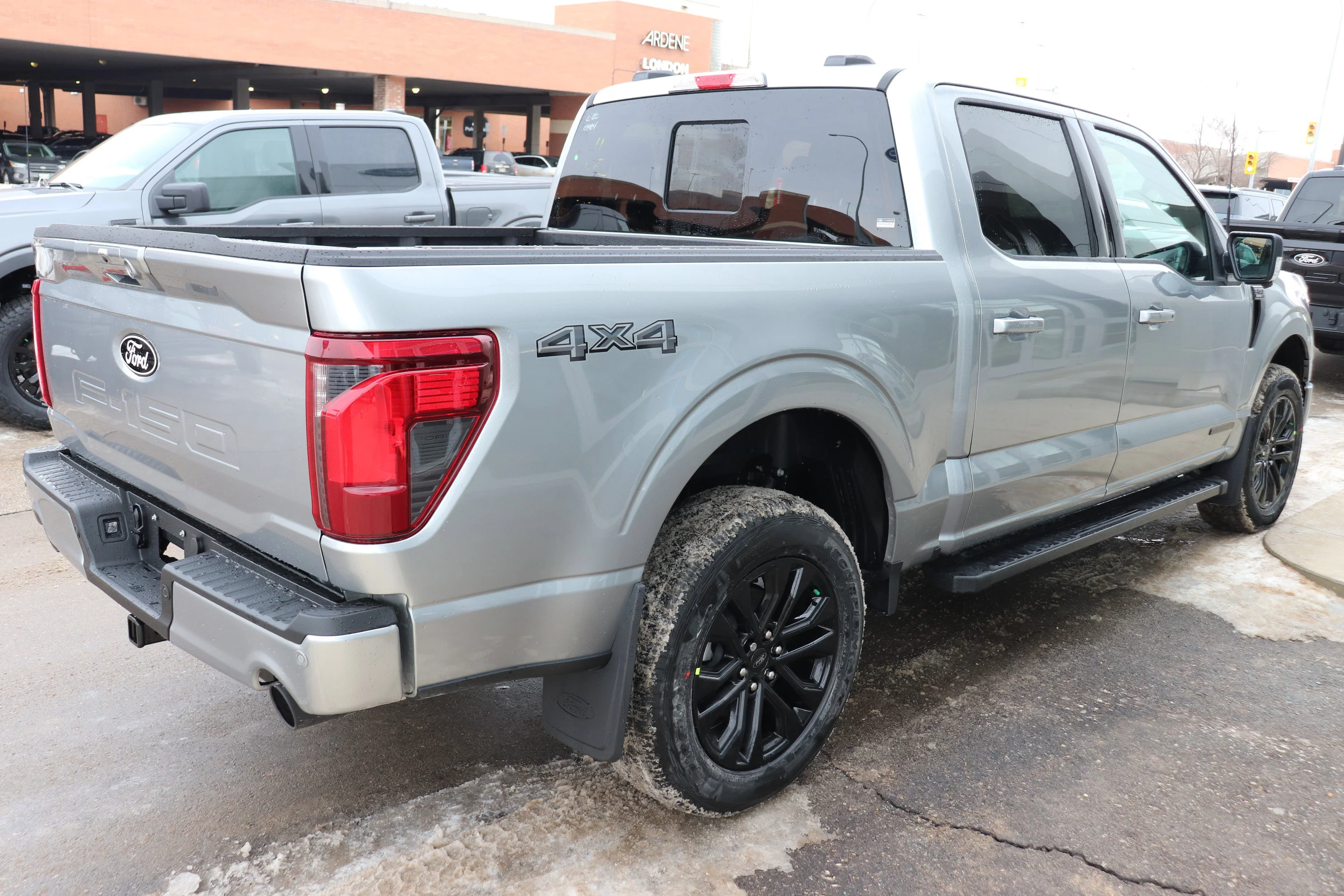 New 2026 Agate Black Metallic Ford XLT image 4