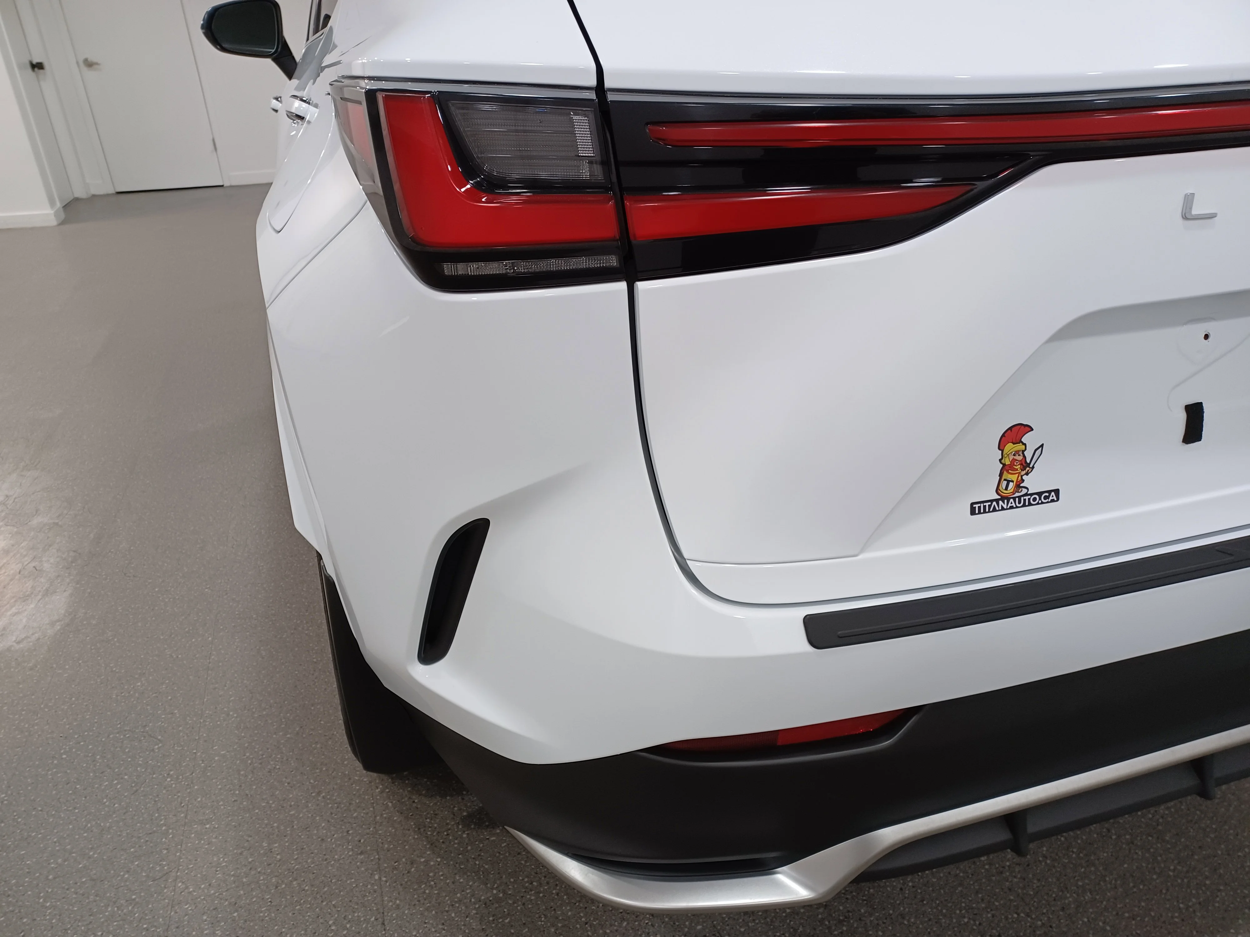 Certified Used 2022 Ultra White Lexus F-Sport *Adaptive Cruise | Cooled Lthr | Sunroof | Htd Wheel | Blind Spot Detect | Lane Keep Assist image 22