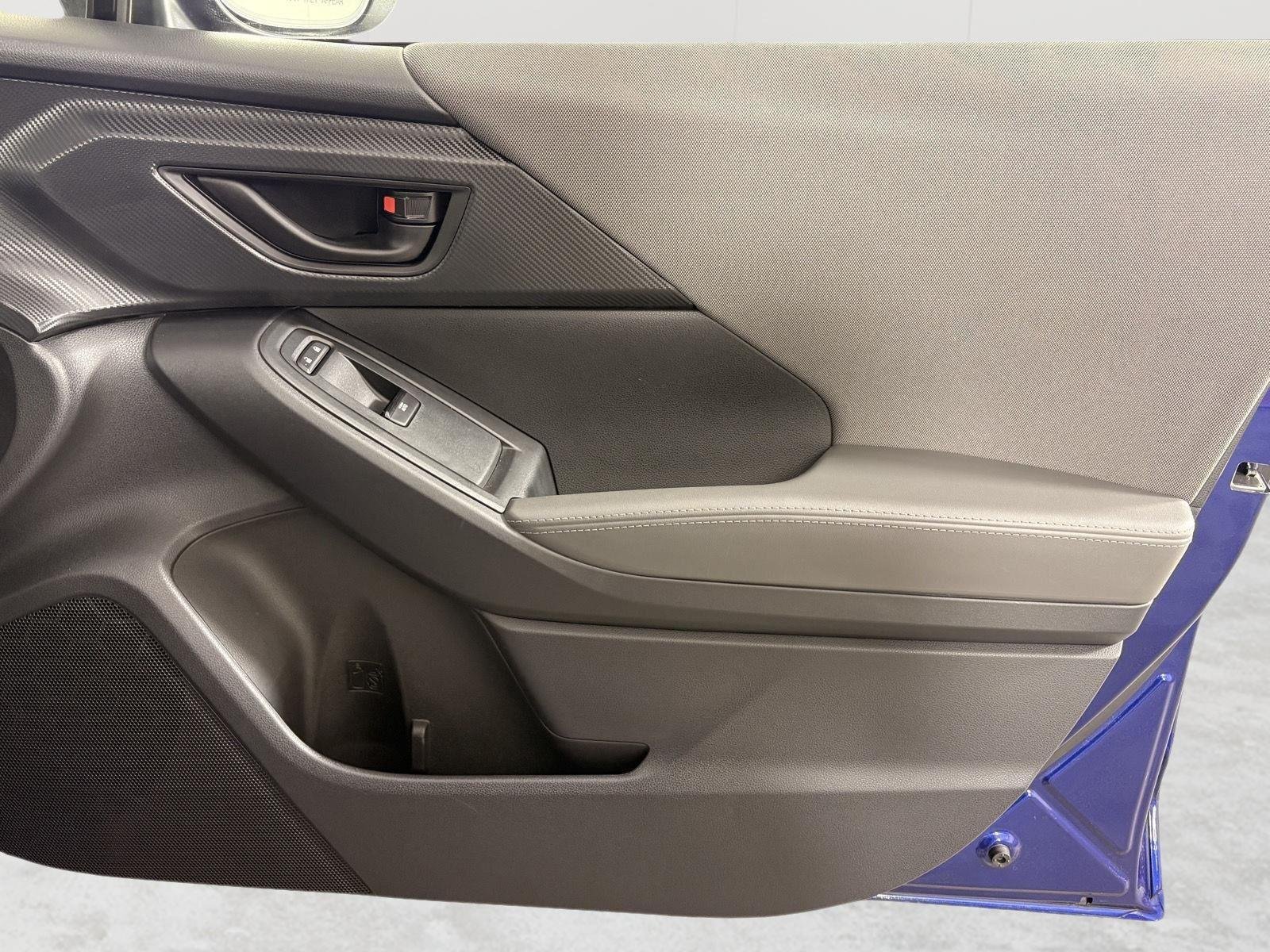 Used 2025 Sapphire Blue Pearl Subaru Premium image 24