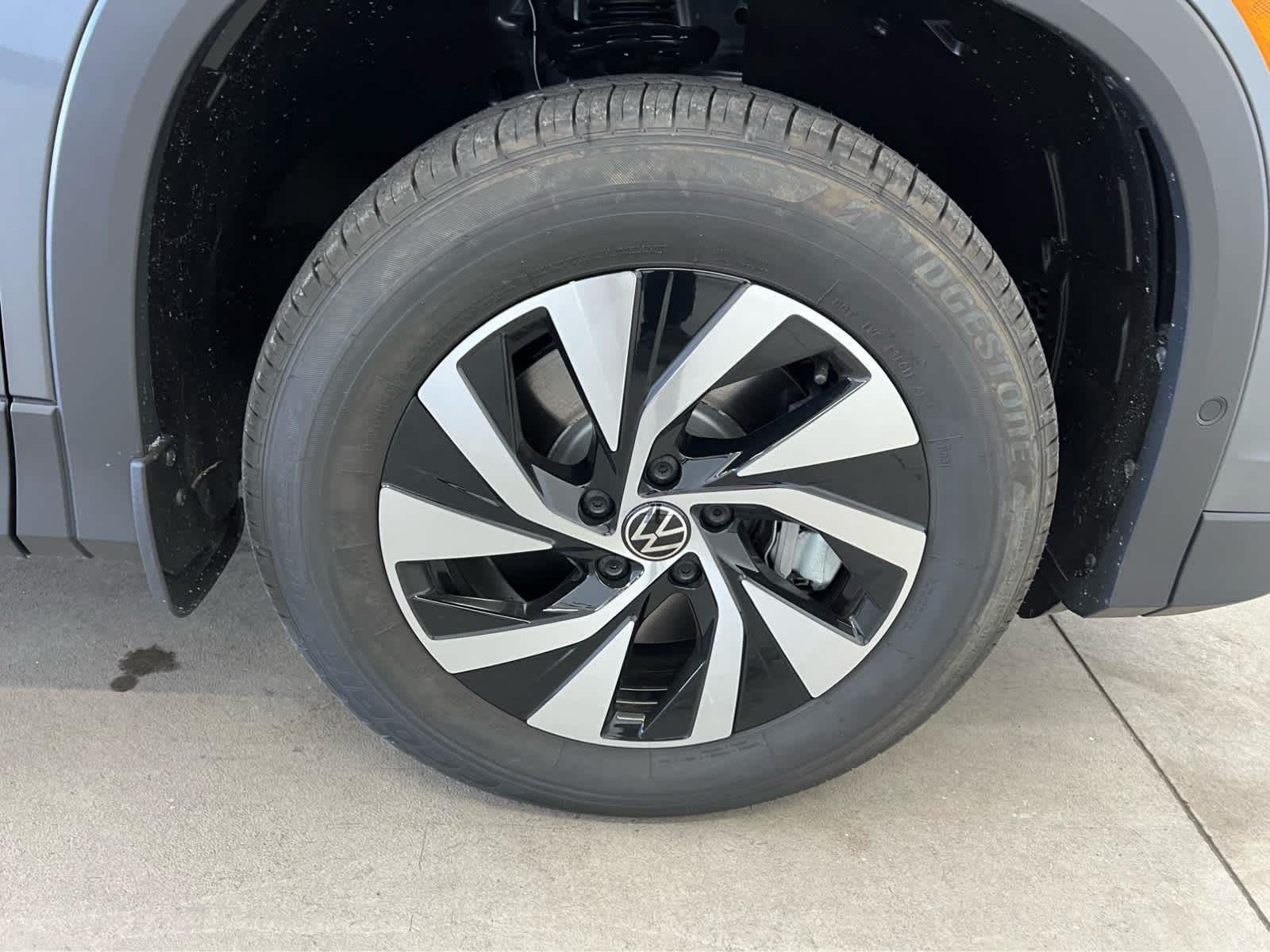 2026 Volkswagen Tiguan S - Photo 10