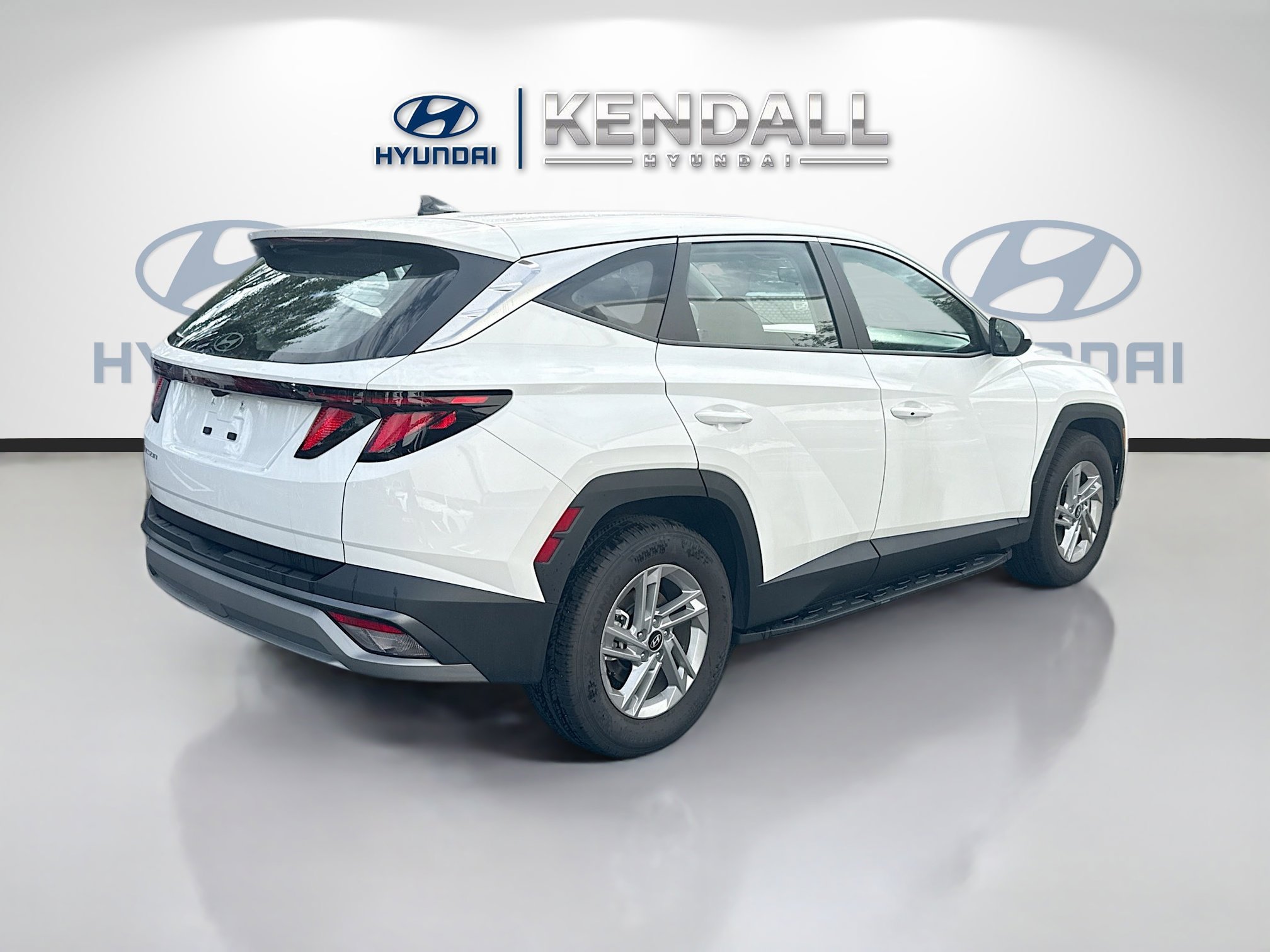 2025 Hyundai Tucson SE - Photo 30