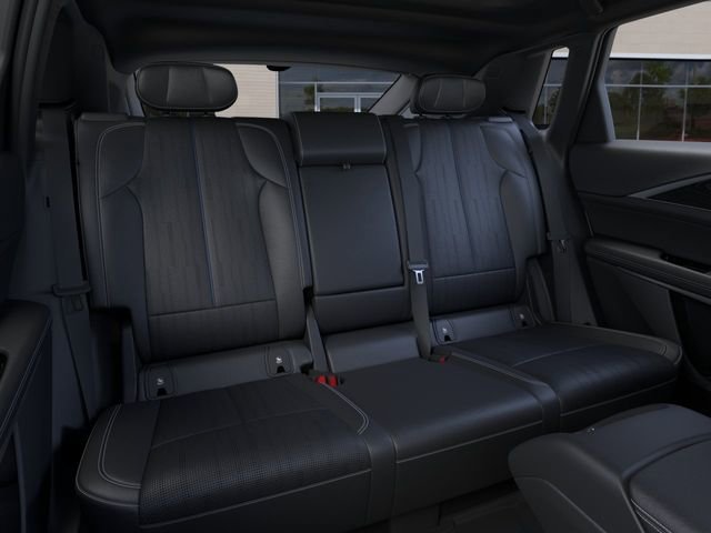 2025 Cadillac LYRIQ Luxury 1 - Photo 17