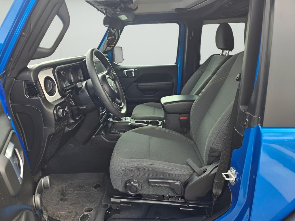 Used 2024 Hydro Blue Pearlcoat Jeep Sport image 15