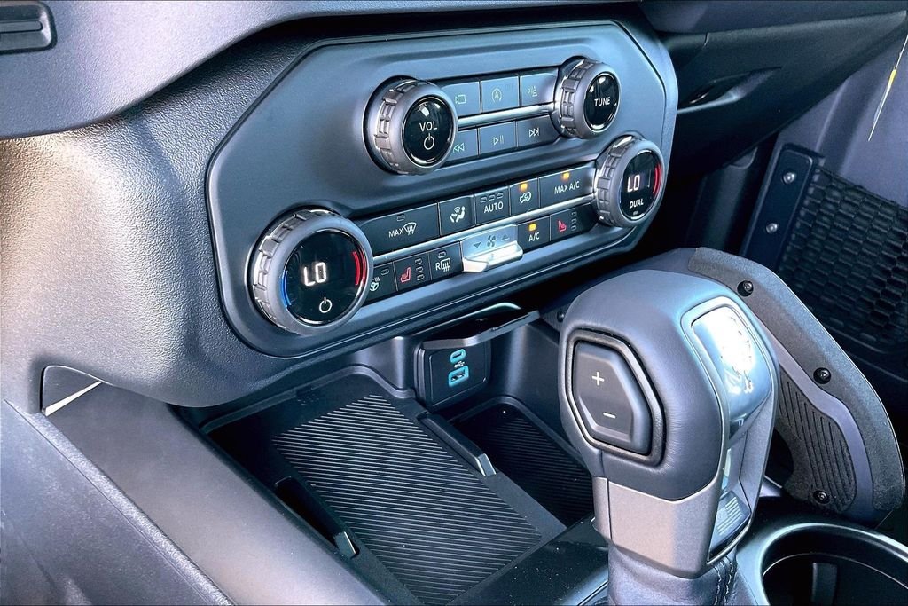 New 2025 Ford Bronco Badlands 4D Sport Utility