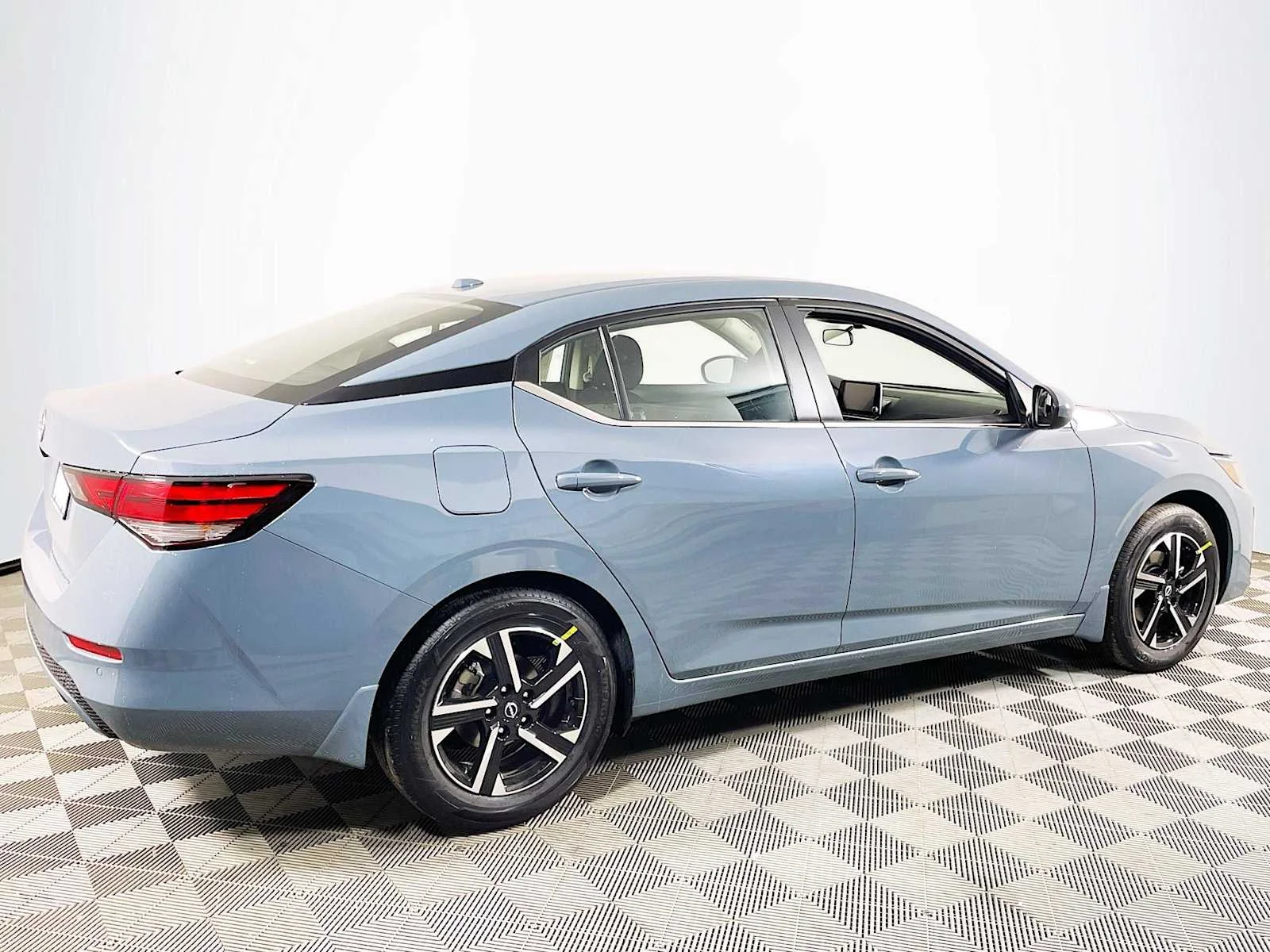 Used 2025 Atlantic Gray Metallic Nissan SV image 2