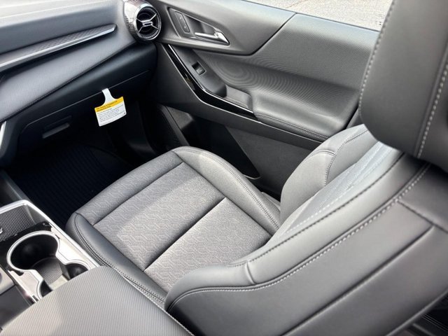 2027 Chevrolet Equinox LT - Photo 9