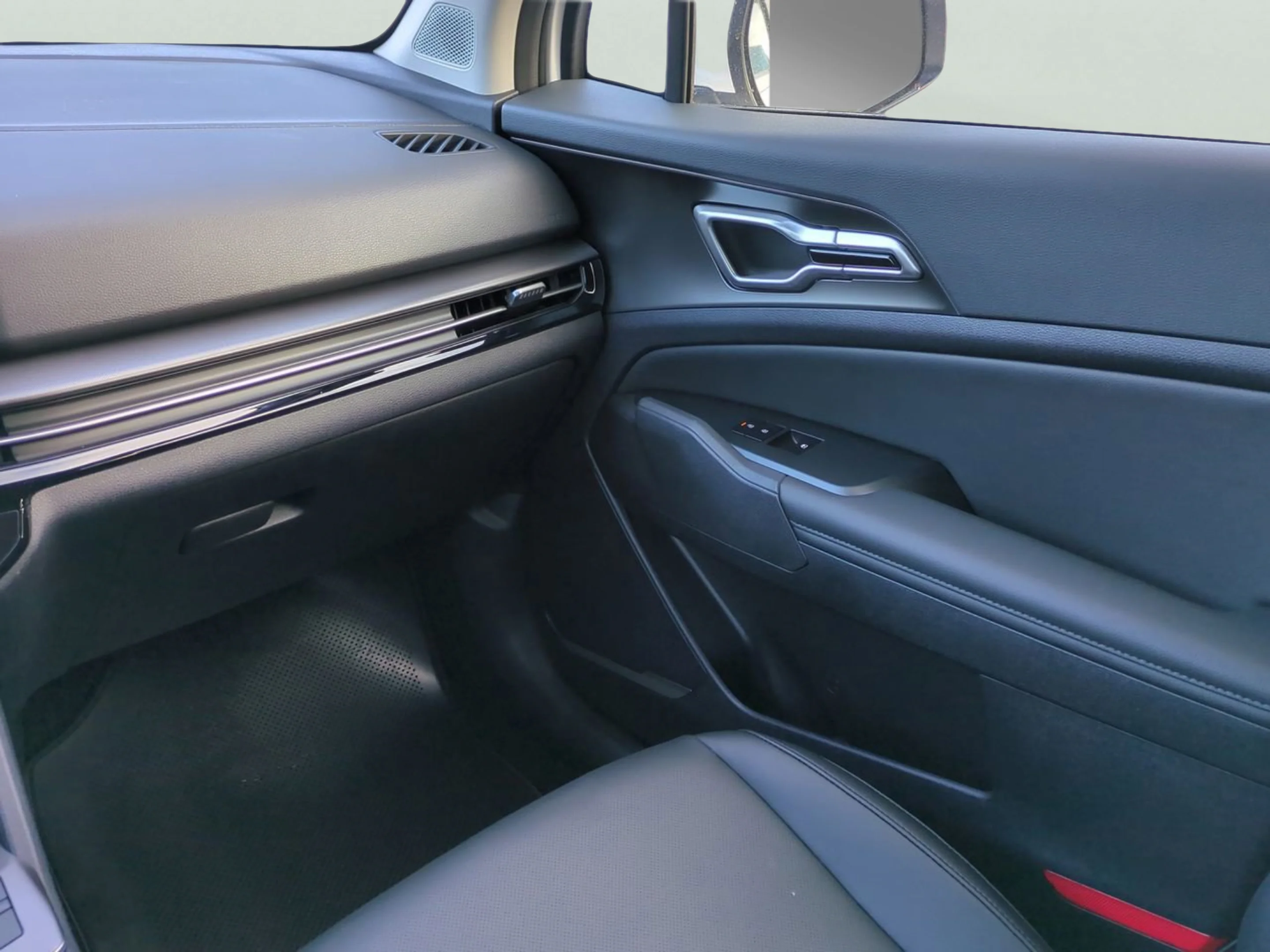 New 2026 Glacial White Pearl Kia EX image 19