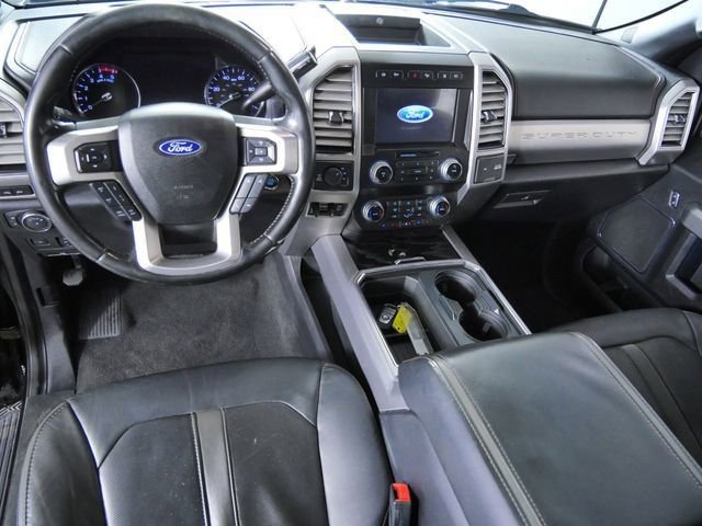 Used 2019 Black Ford Platinum image 4