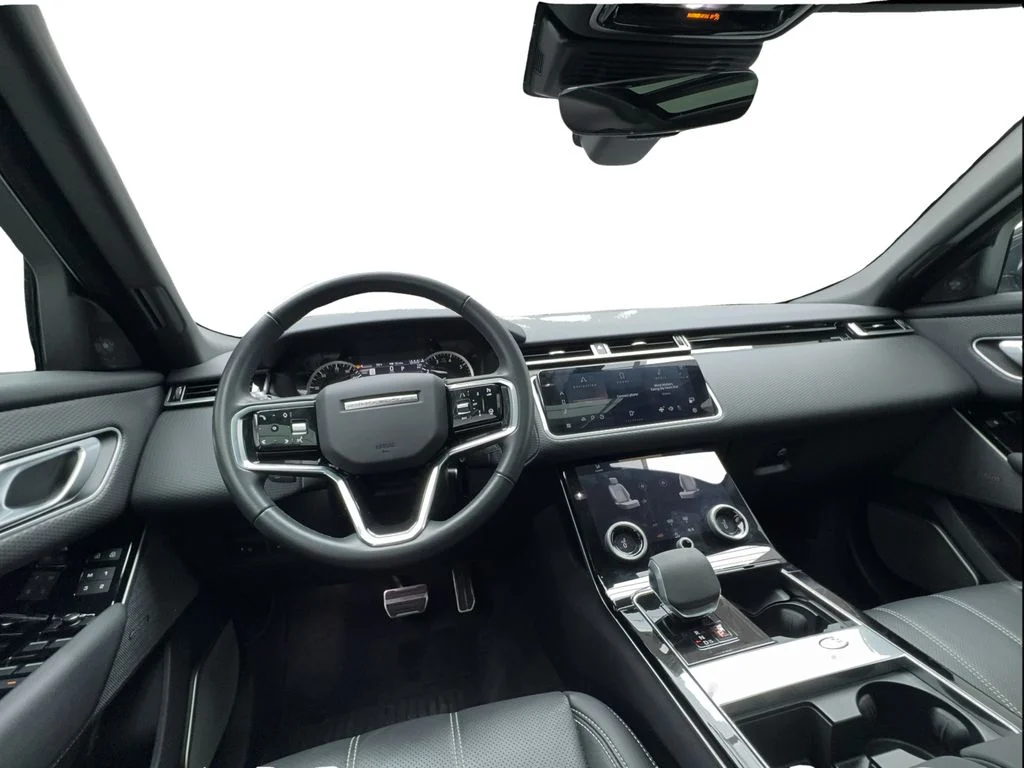 Used 2023 Gray Land Rover R-Dynamic S image 33
