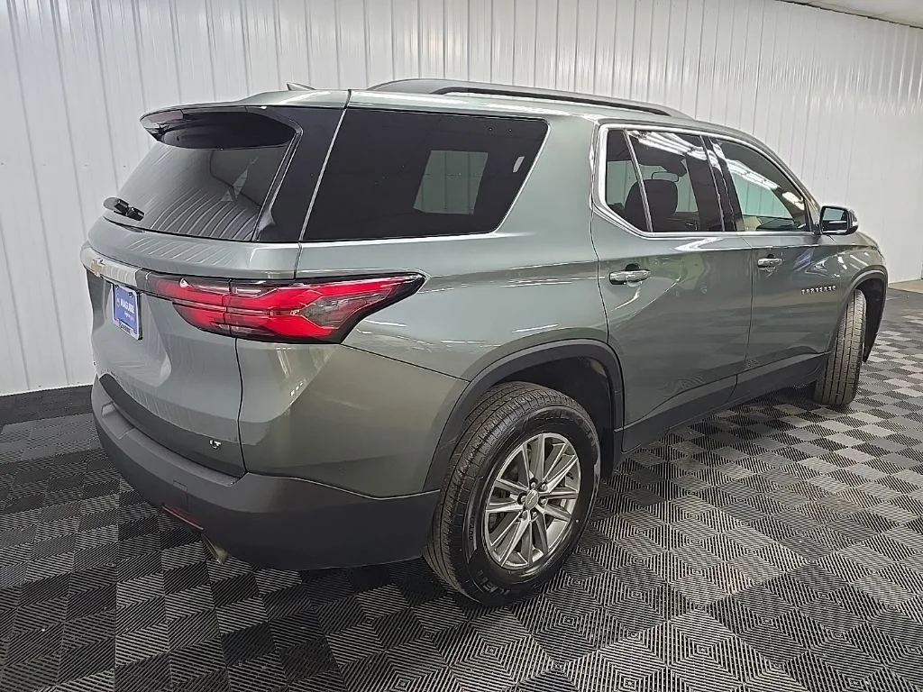 Used 2023 Green Chevrolet LT image 10