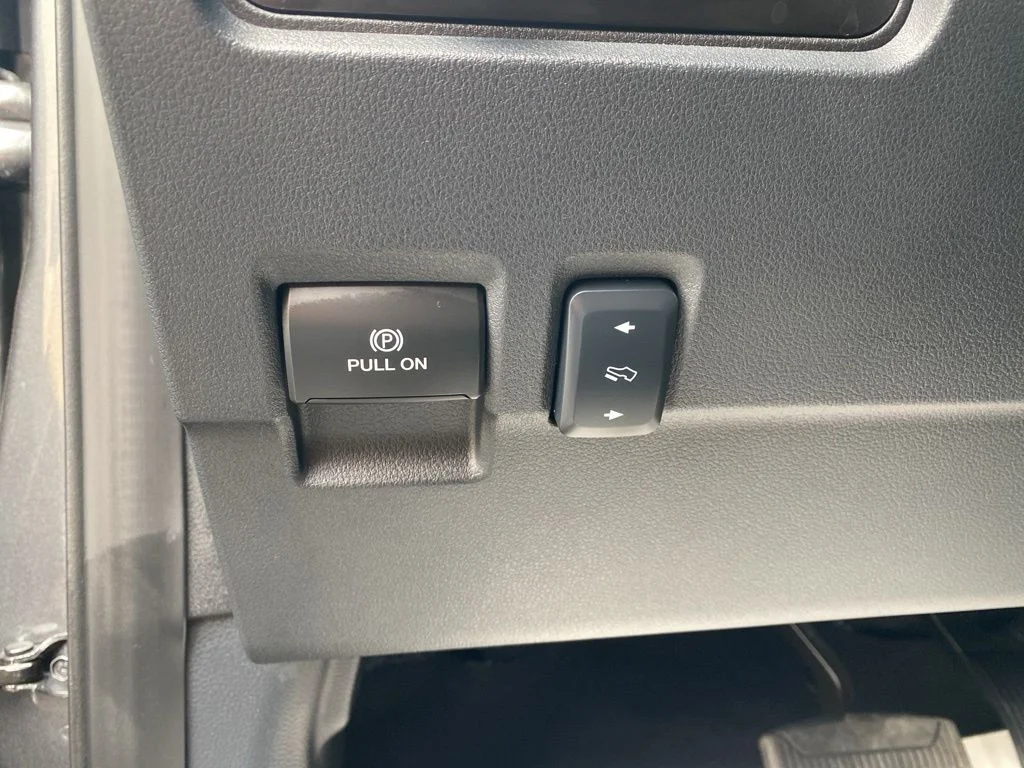 New 2026 Carbonized Gray Metallic Ford F-250® Platinum® image 17