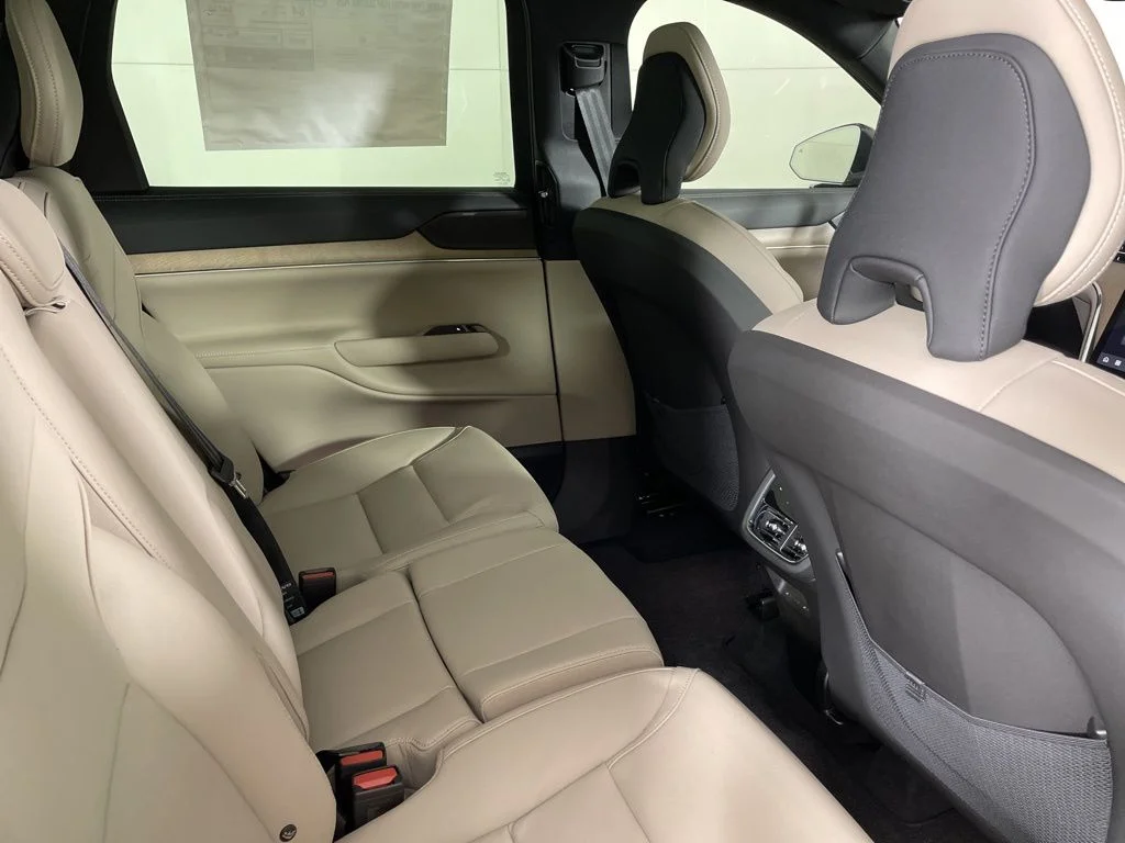 Used 2025 White Volvo Twin Motor Performance Plus image 17