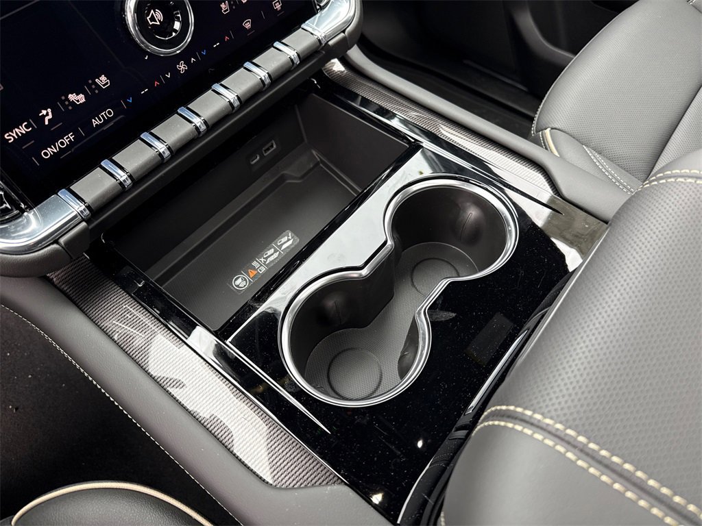 2026 GMC YUKON XL - Image 25