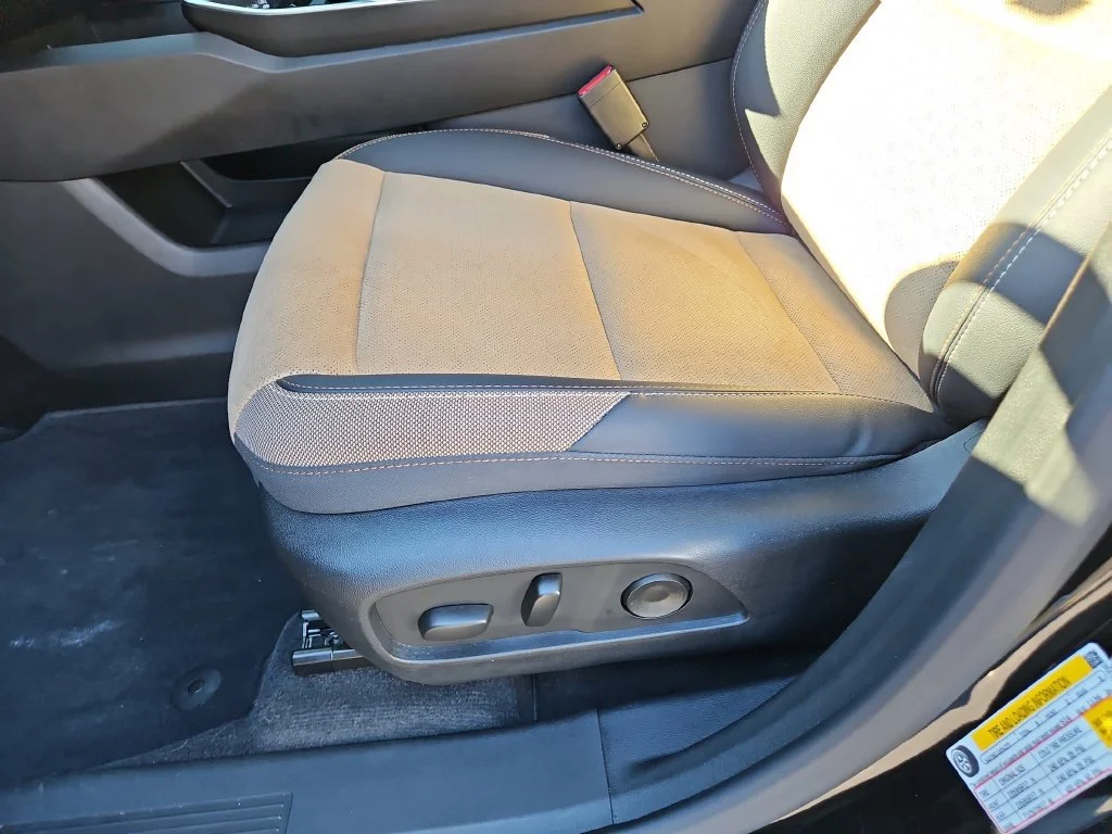Used 2025 Mosaic Black Metallic Chevrolet ACTIV image 20