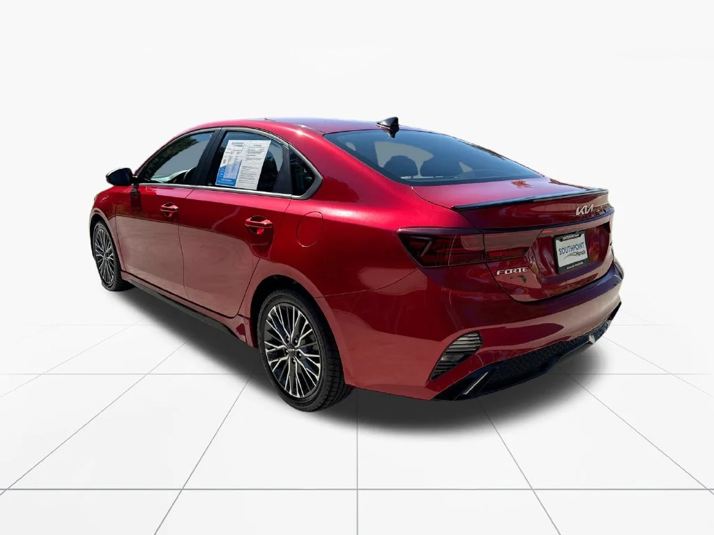 Used 2024 Currant Red Kia GT-Line image 6