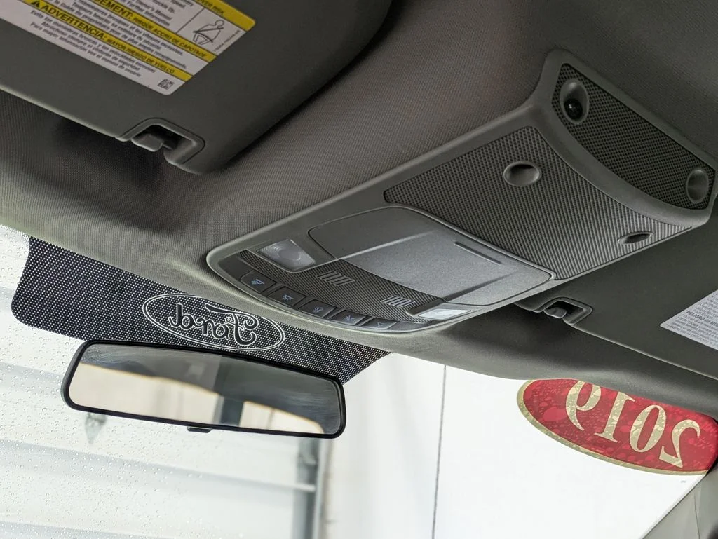 Used 2019 White Ford XL image 22