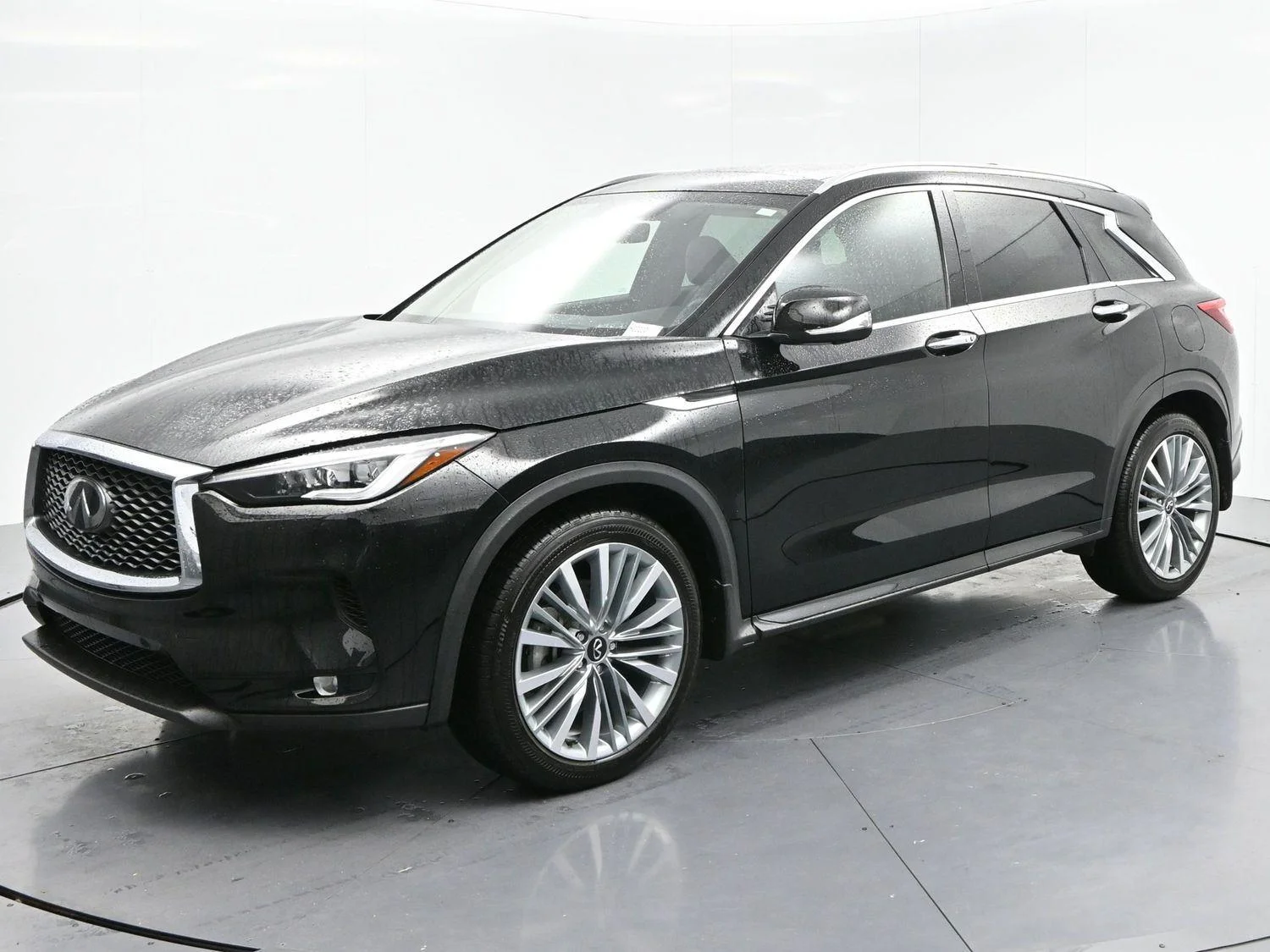 Used 2024 Black Obsidian INFINITI SENSORY image 3