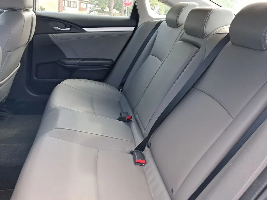 Used 2016  Honda EX-L image 19