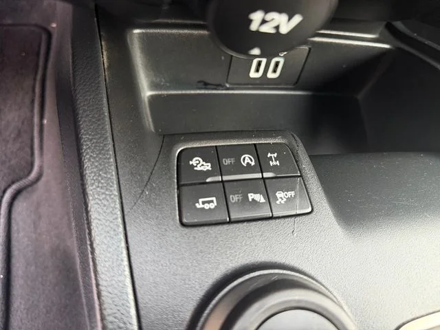 Used 2022 Orange Ford XLT image 19