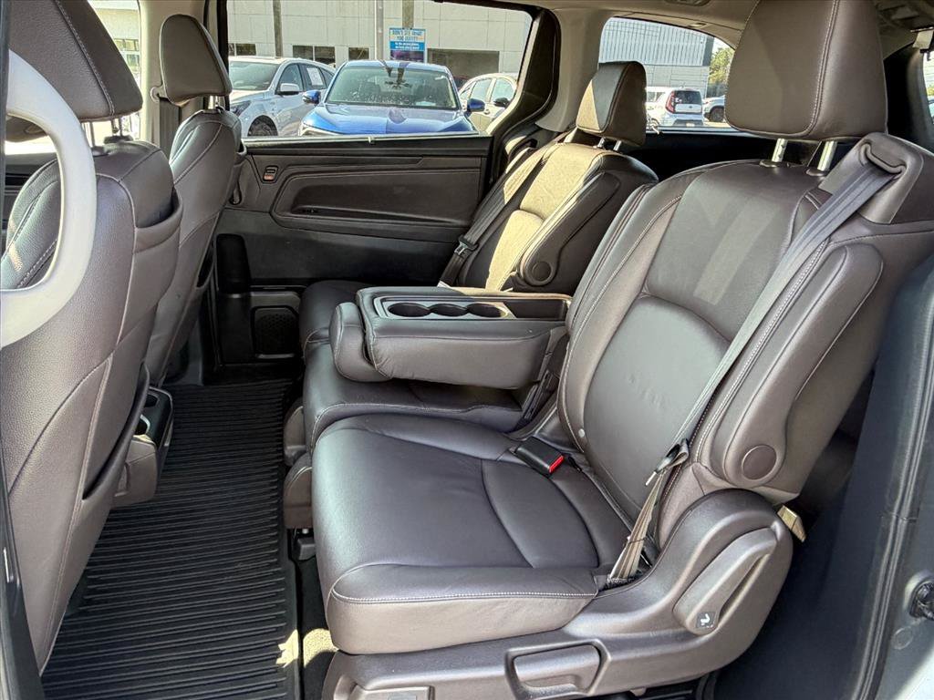 Used 2024 Lunar Silver Metallic Honda TOURING image 62