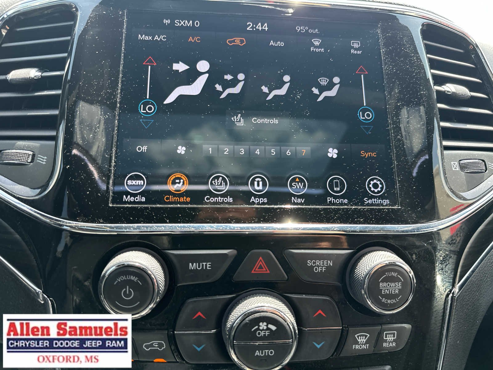 Used 2022 Bright White Clearcoat Jeep Limited image 23