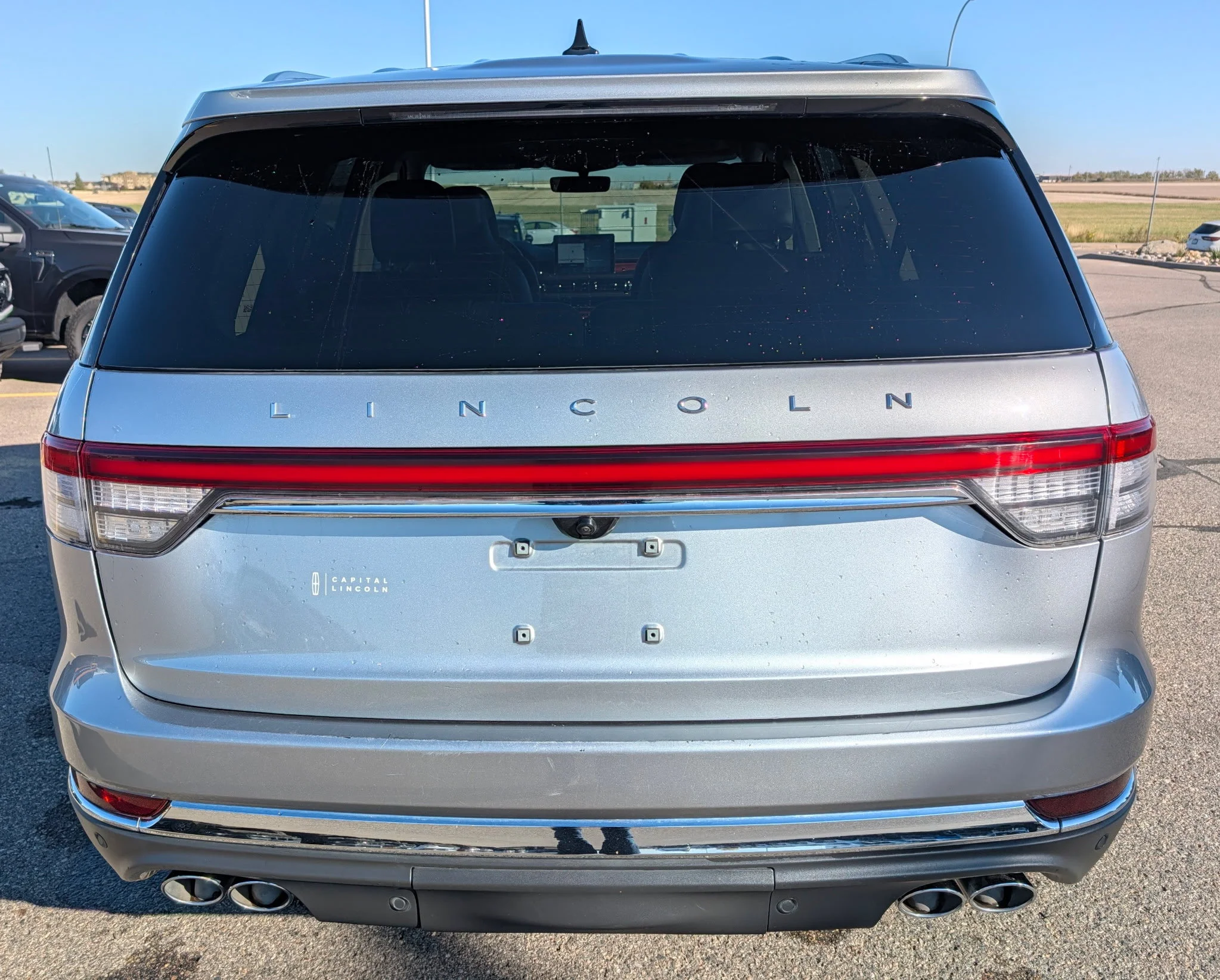 Used 2023 SILVER Lincoln RESERVE AWD image 4