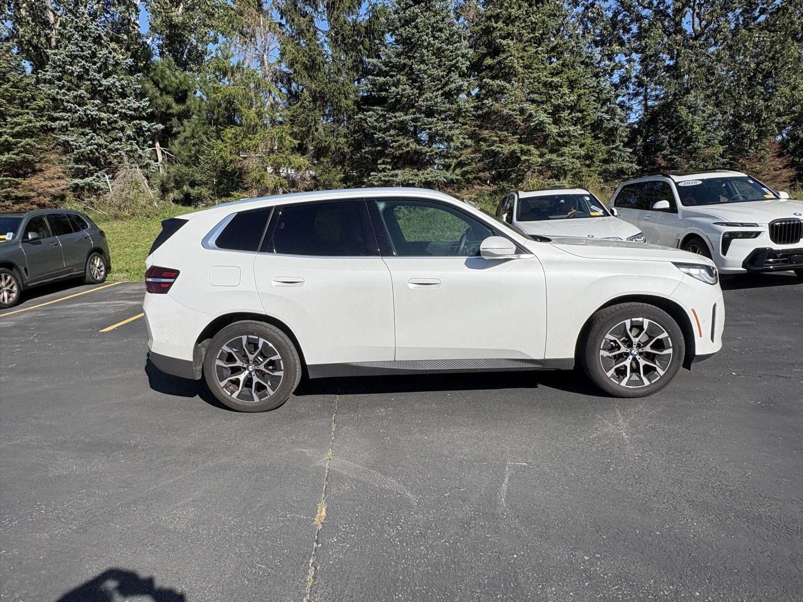 New 2026 Mineral White Metallic BMW 30 xDrive image 8
