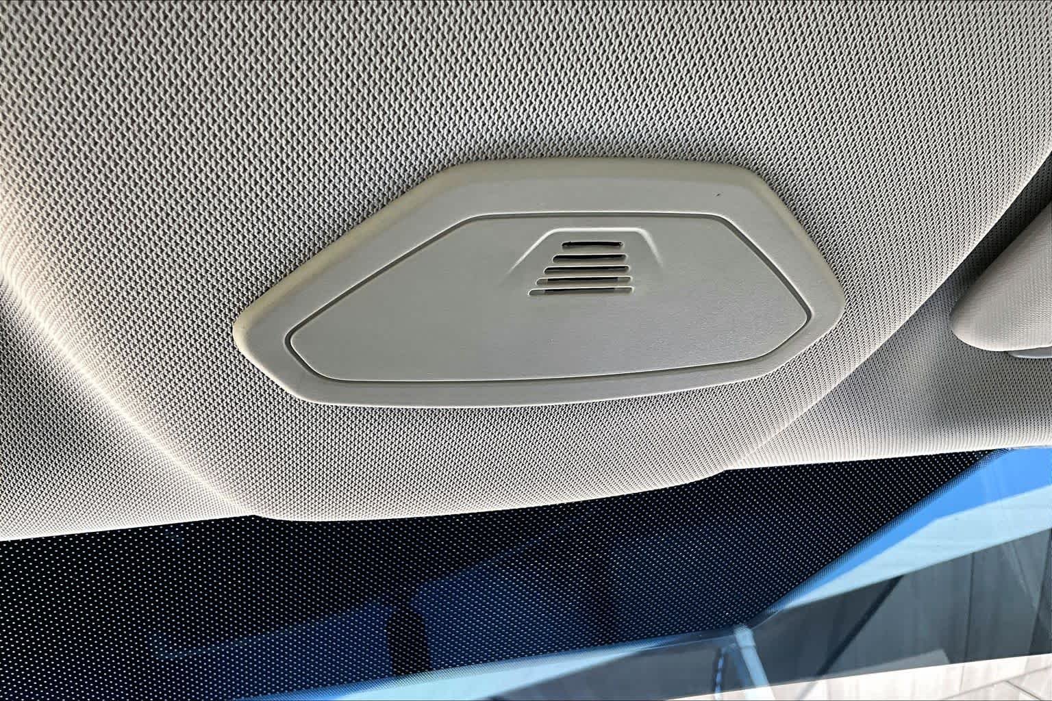 Used 2015 Ingot Silver Ford S image 31