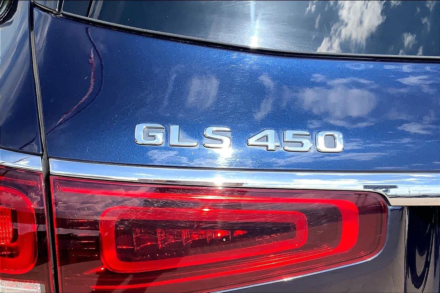 Used 2020 Lunar Blue Metallic Mercedes-Benz GLS 450 image 30