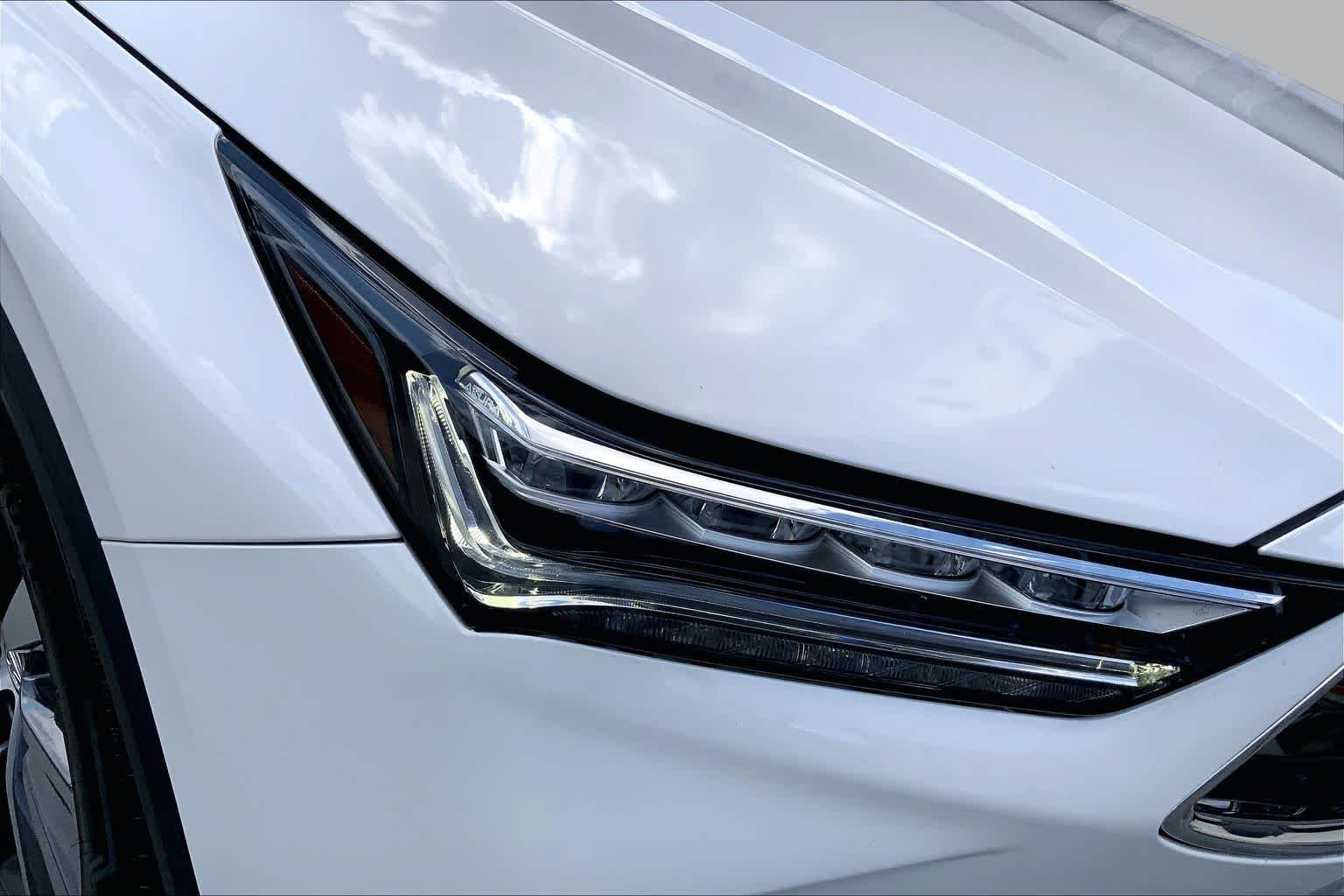 Used 2025 Platinum White Pearl Acura w/Technology Package image 27
