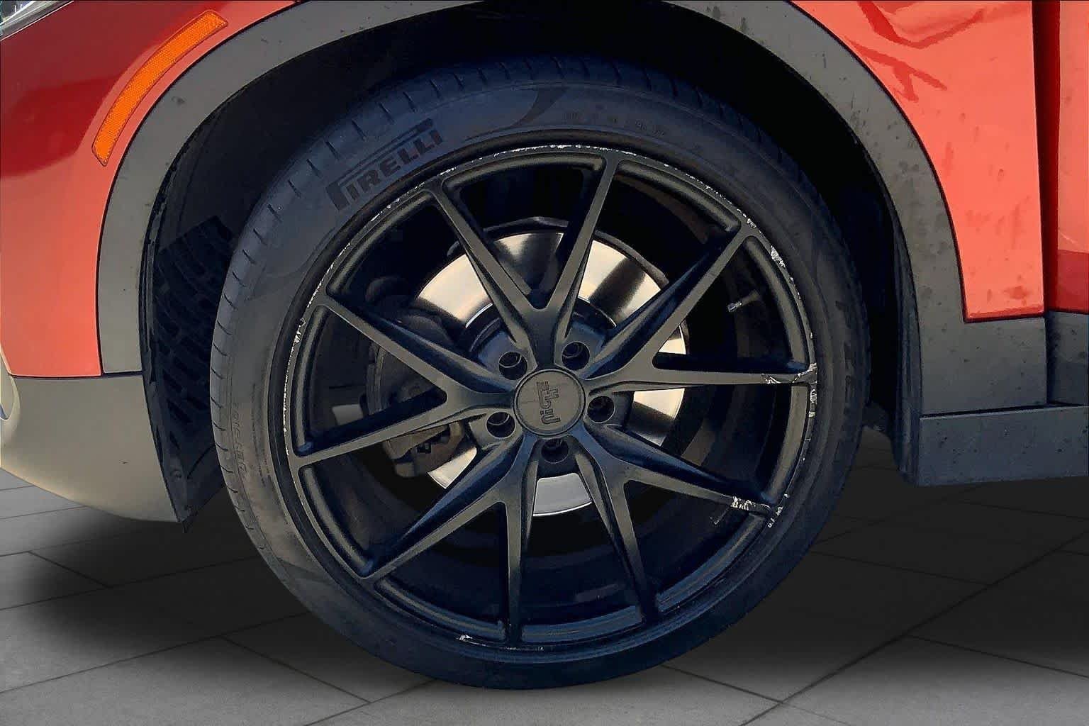 Used 2018 Sunset Orange Metallic BMW sDrive28i image 9