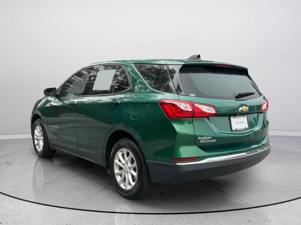 Used 2018 Green Chevrolet LS image 9