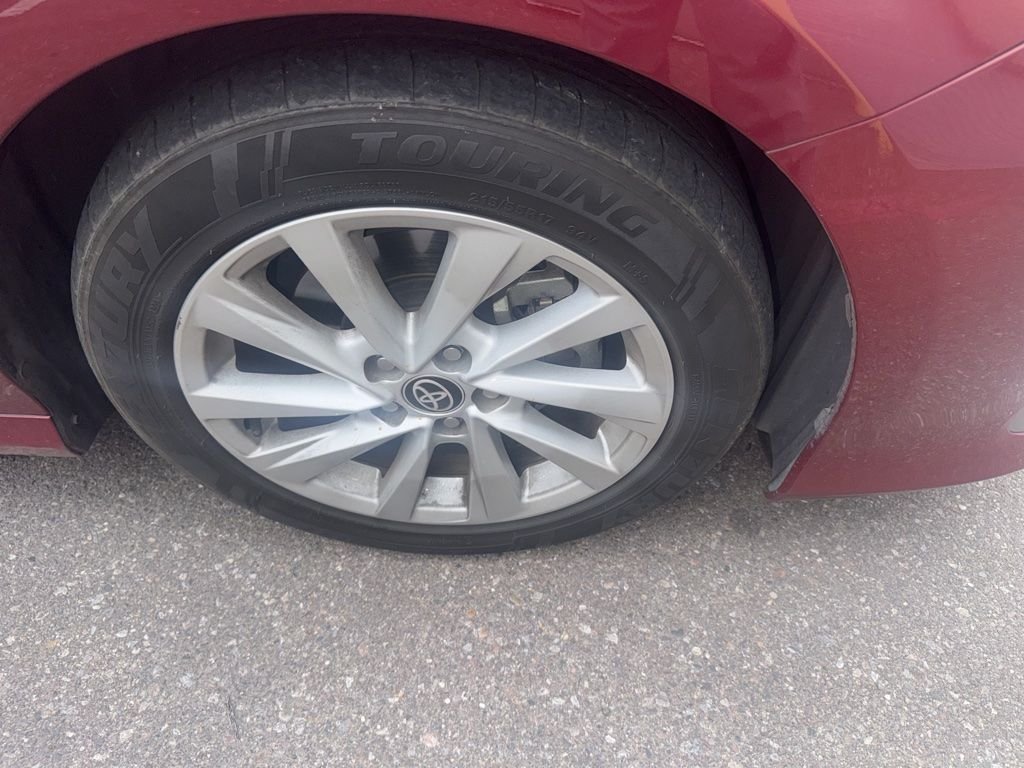 Used 2022 Red Toyota LE image 5