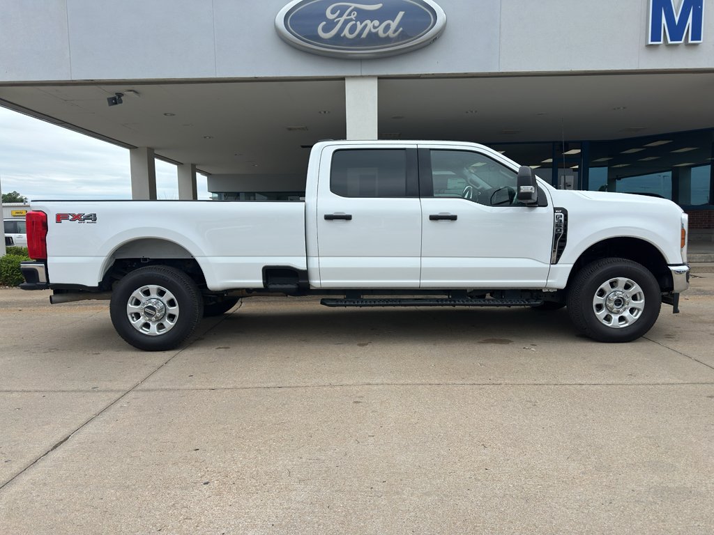 2024 Ford F-350 Super Duty XLT - Photo 7