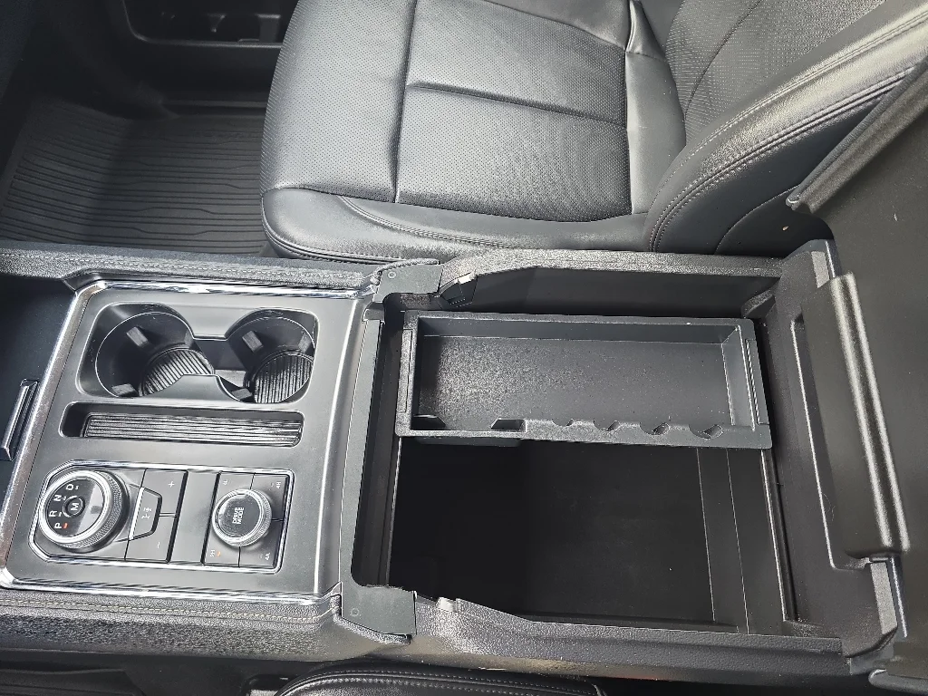 Used 2024  Ford XLT image 32