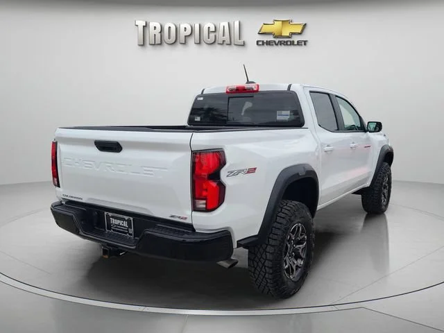 Used 2025 Summit White Chevrolet ZR2 image 3