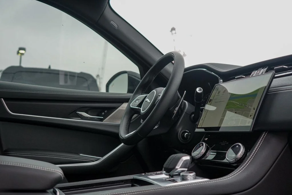 2026 Jaguar F-Pace R-Dynamic S - Photo 27