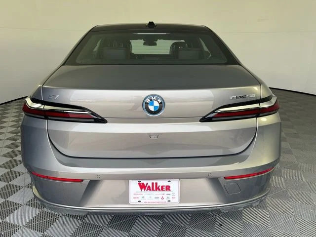 New 2024 Oxide Grey metallic BMW eDrive50 image 5