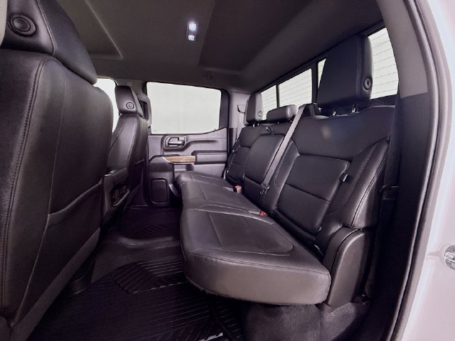 Used 2022 Iridescent Pearl Tricoat Chevrolet RST image 25