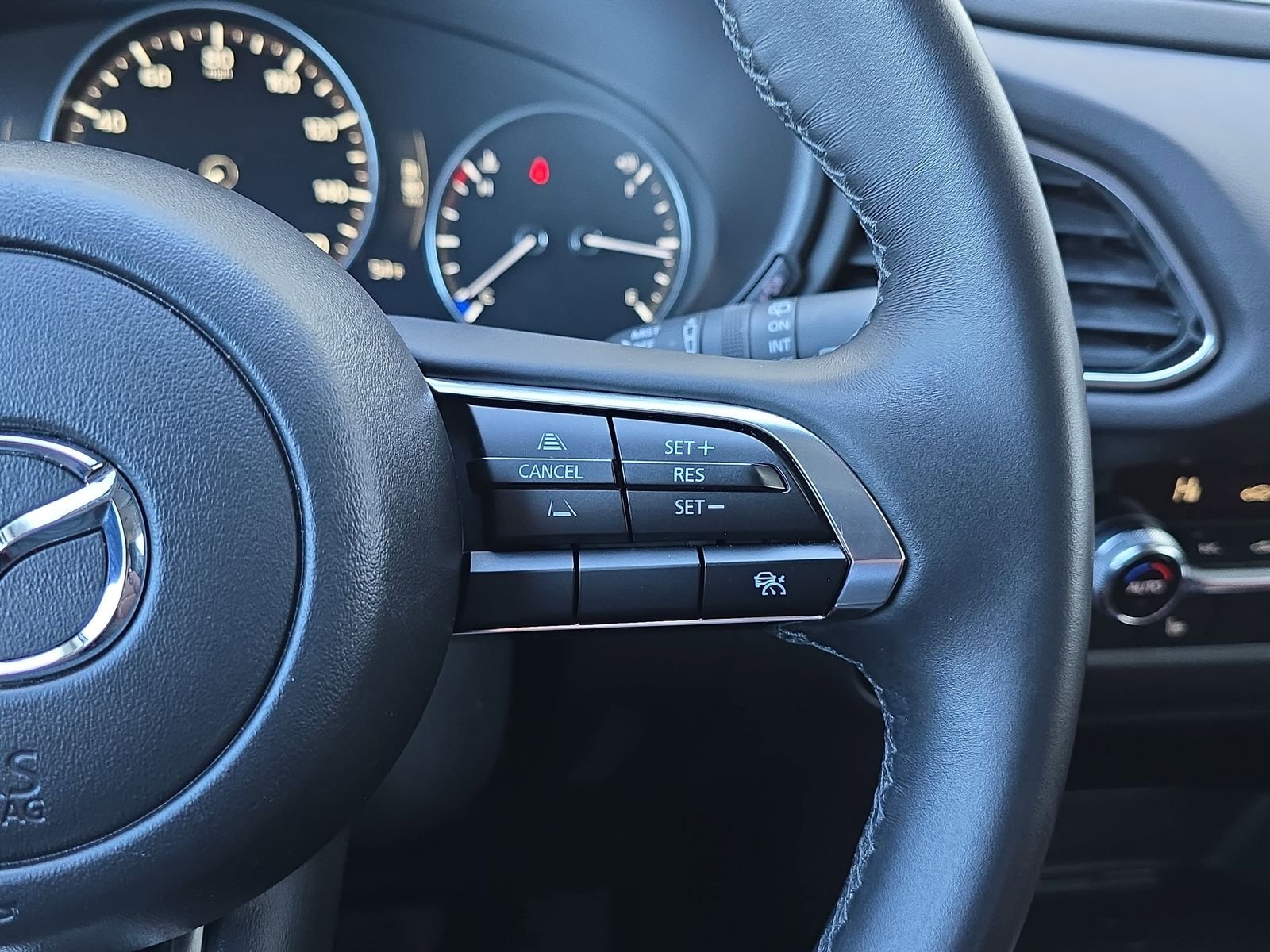 2025 Mazda CX-30 Carbon Edition - Photo 20