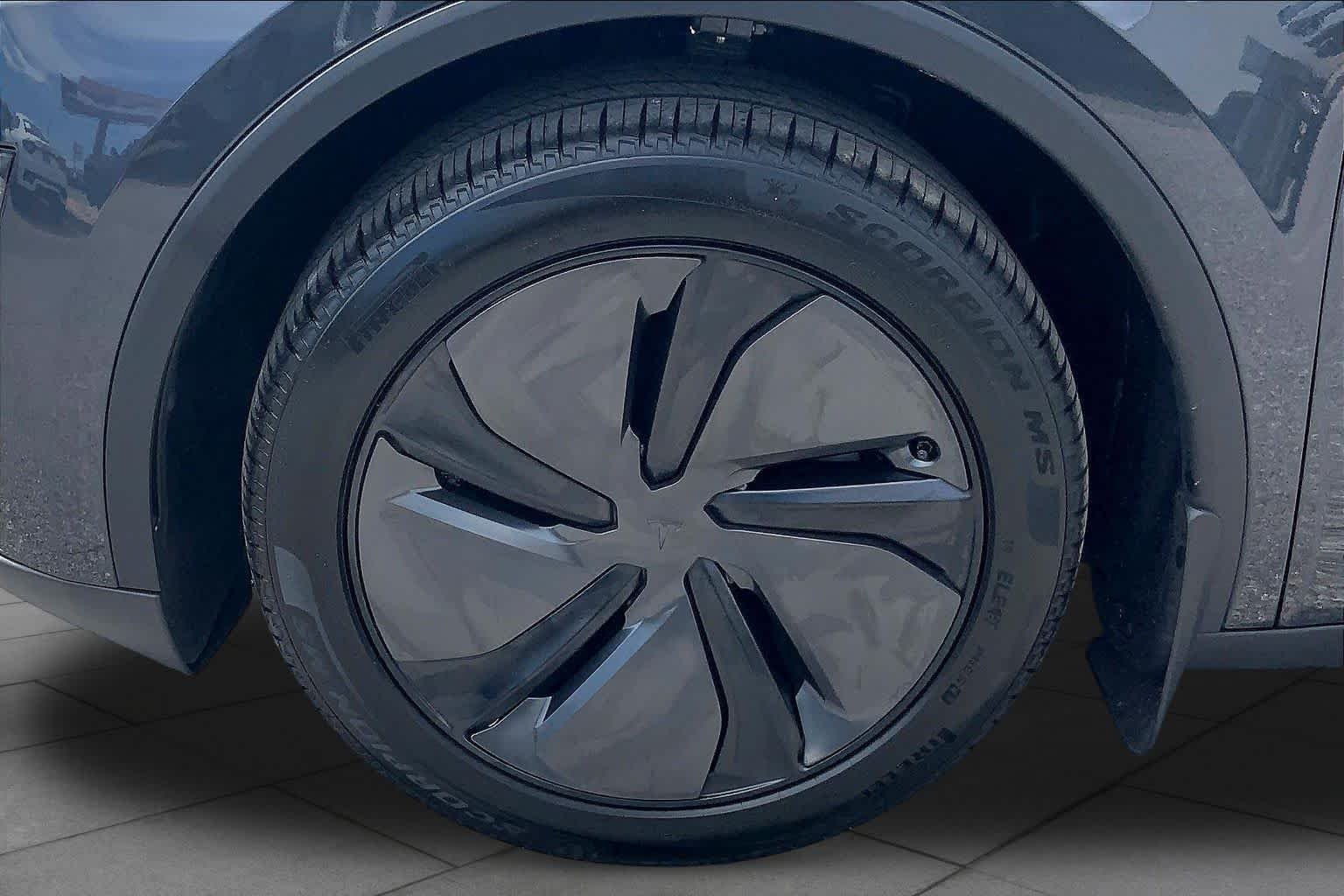 Used 2026 Stealth Gray Tesla  image 9