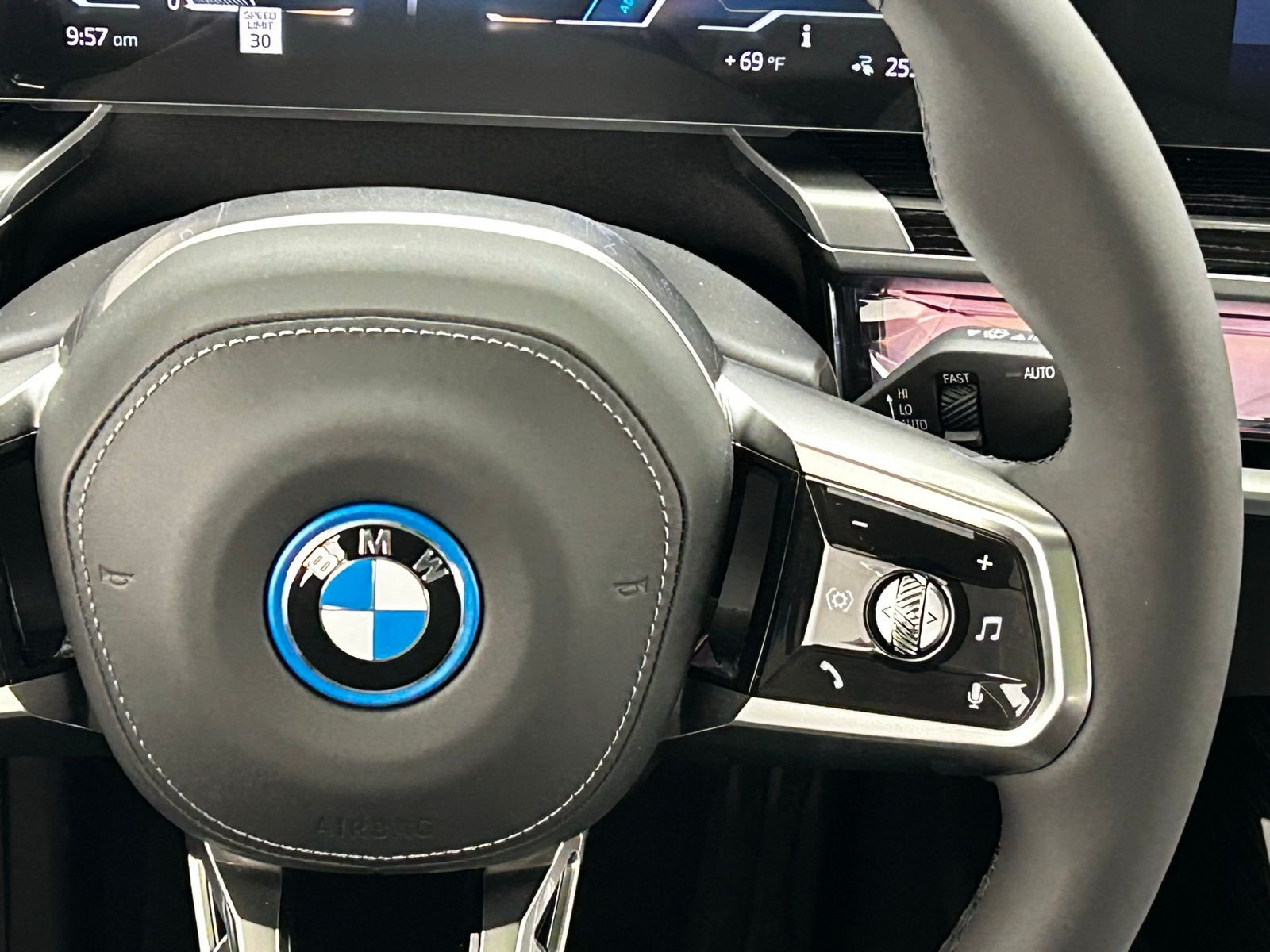 New 2026 Black Sapphire Metallic BMW xDrive60 image 18