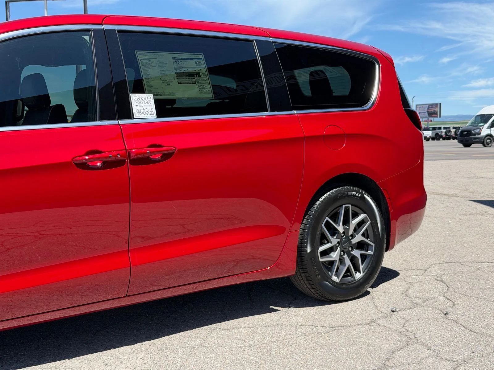 New 2027 Red Hot Pearl-Coat Exterior Paint Chrysler Limited image 13