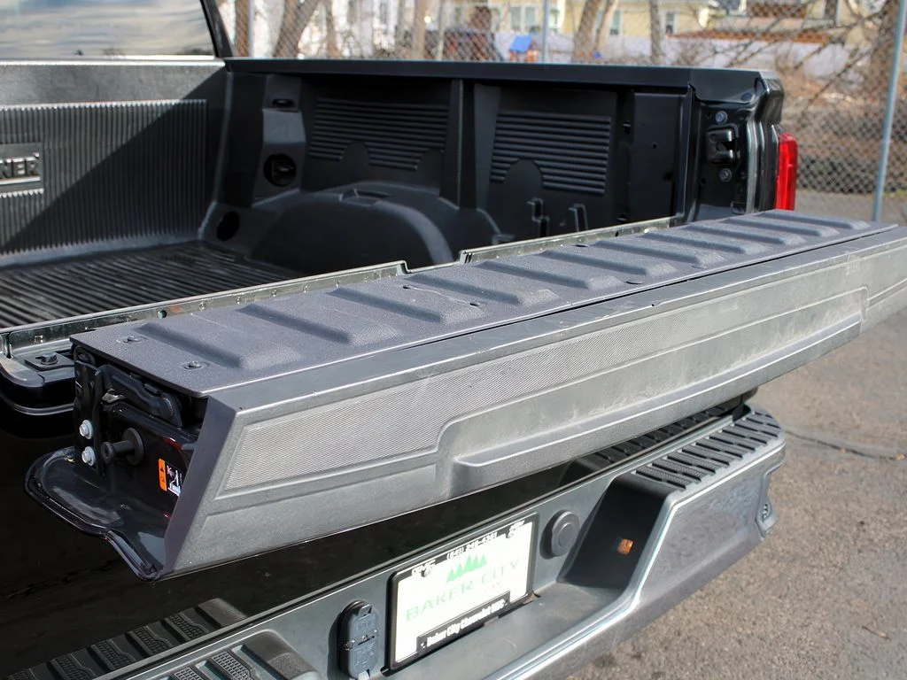 2024 GMC Sierra 1500 SLT - Photo 10