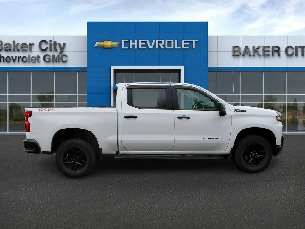 Used 2021 Summit White Chevrolet LT Trail Boss image 8
