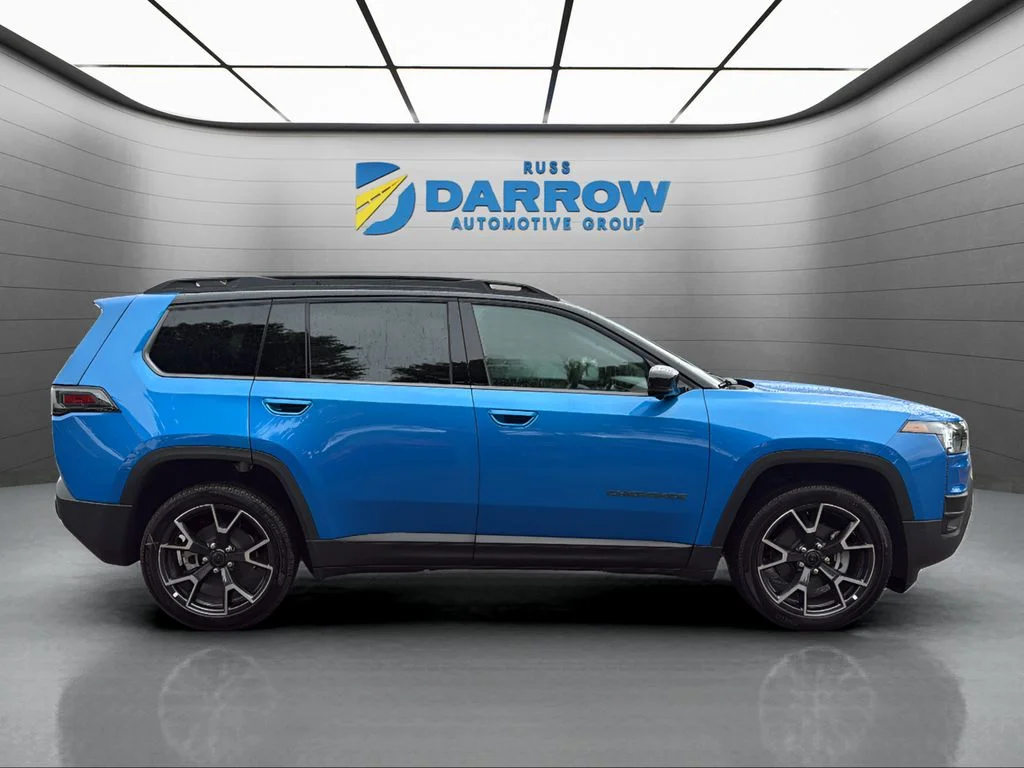 New 2026 Hydro Blue Pearl-Coat Exterior Paint Jeep Overland image 6