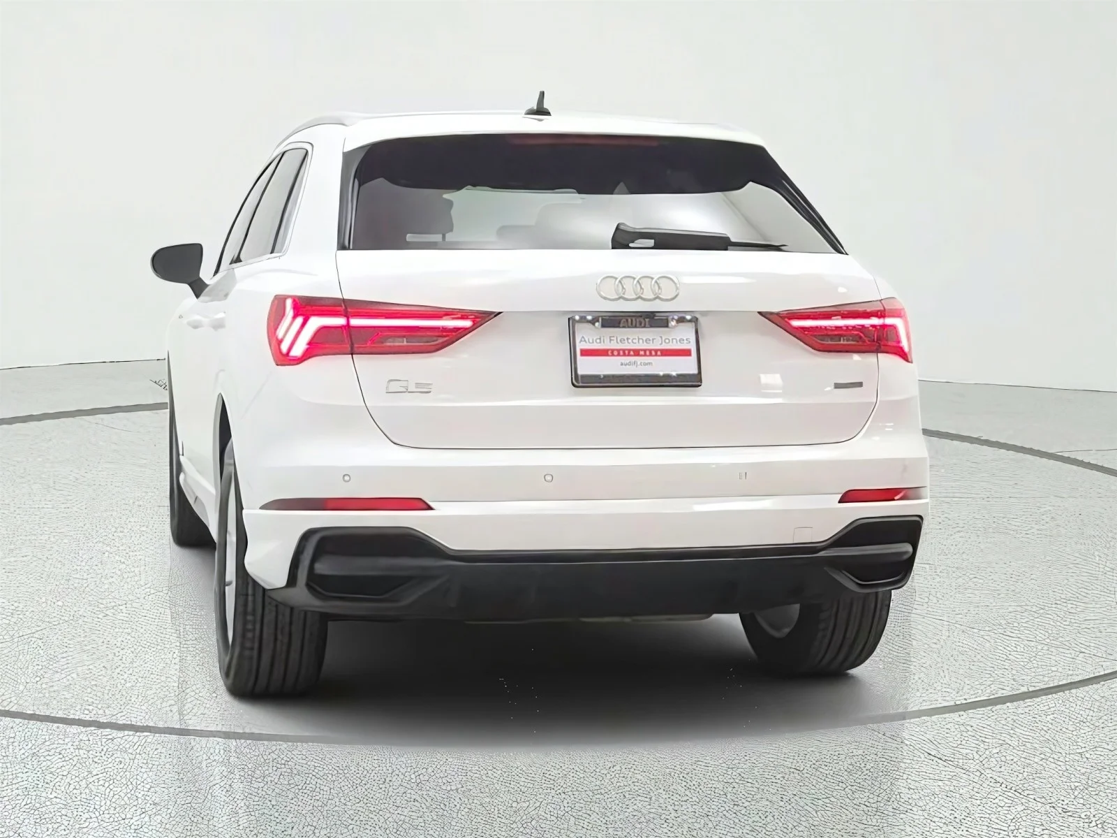 Used 2023 Ibis White Audi S line Premium image 6